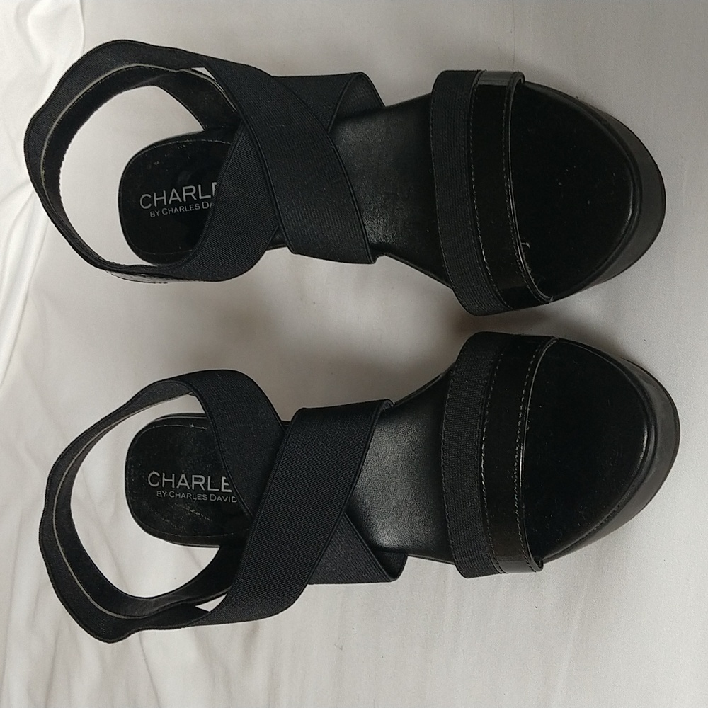 Ladies sandals